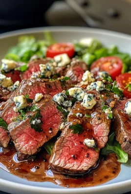 Irresistible Quick Steak and Rich Blue Cheese Salad Recipe